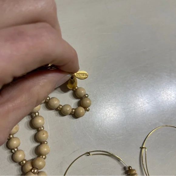 Elegant Faux Gold and Brown Beaded Necklace Set - Picture 3 of 3